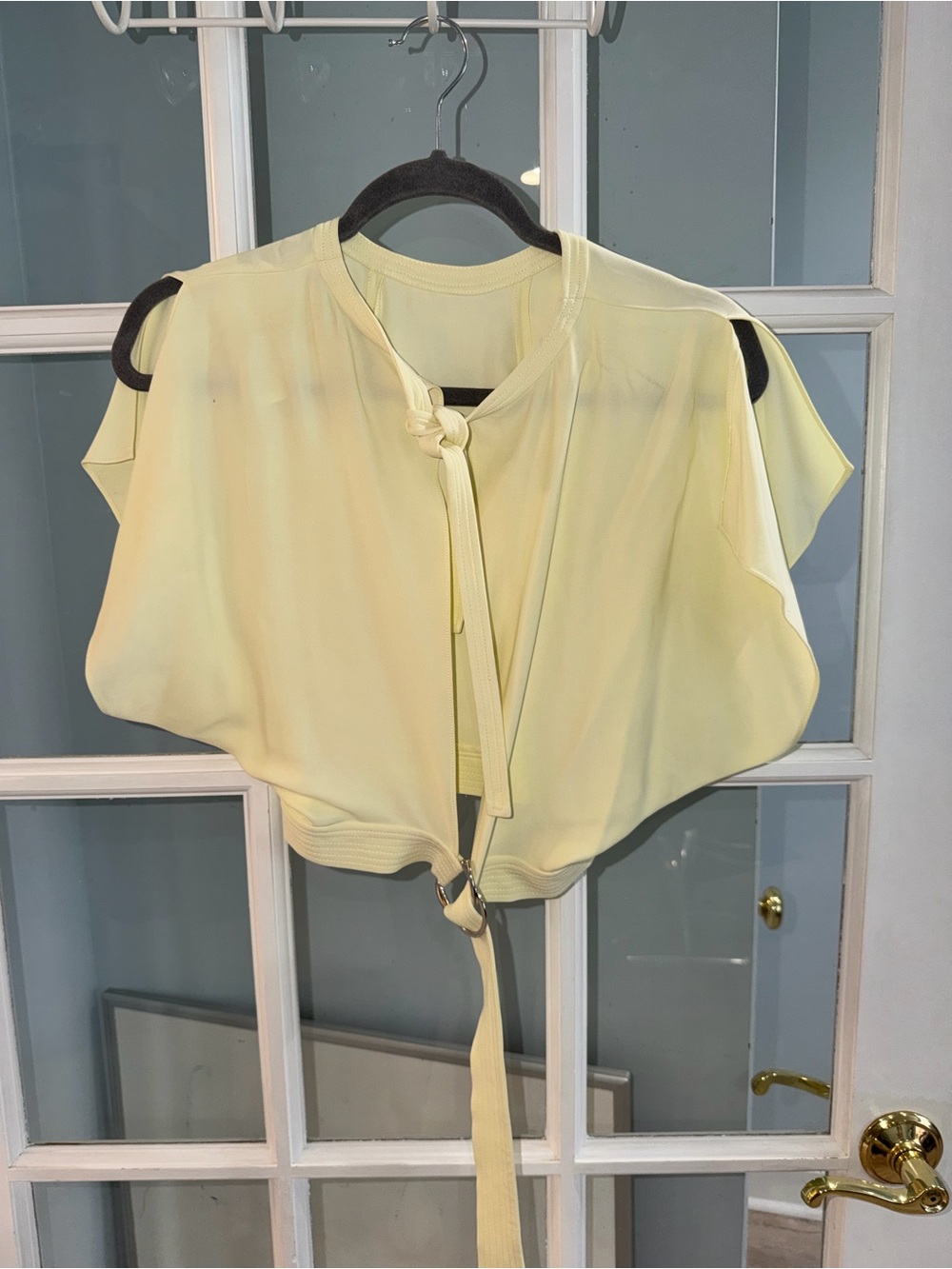 ZARA Woman TIE WAIST CROPPED SHIRT Belted Size M Pale Yellow Open Back Tie Neck